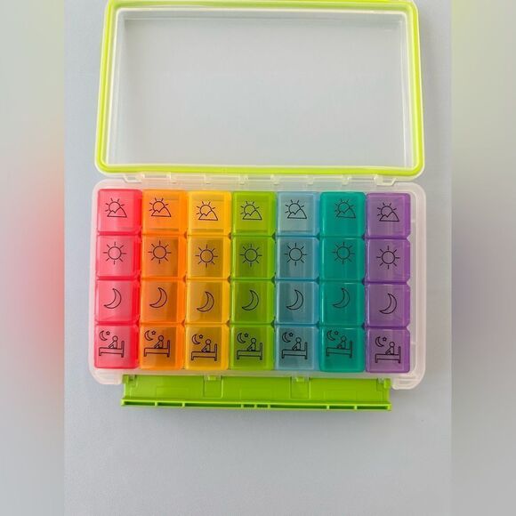 Daily Pill Box 4 Times a Day Pil Organizer Monthly Pill Case - Picture 5 of 7
